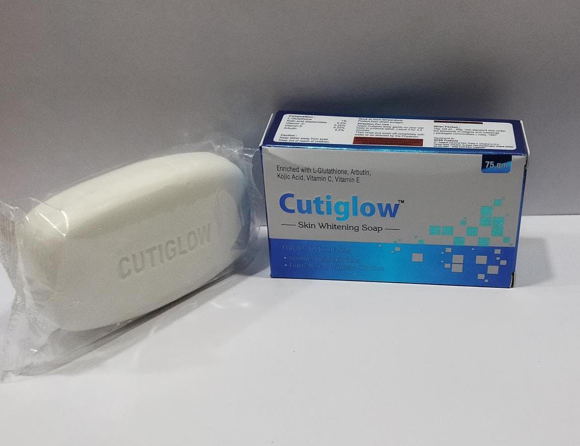 CUTIGLOW SOAP (L Gluthathione Kojic acid diaplamitate Arbutin Vitamin C E)